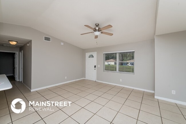 Photo - 828 Trina Ln