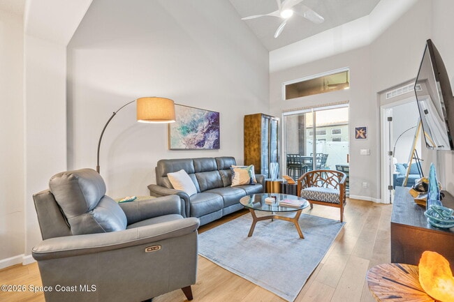 Photo - 763 Simeon Dr