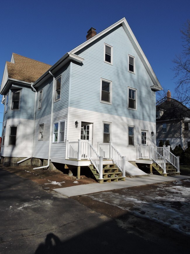 Photo - 17 Naubuc Ave Unidad 17 Naubuc