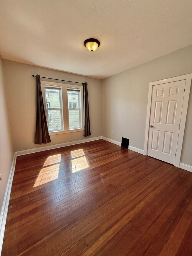 Photo - 1085 Dorchester Ave Unit 2