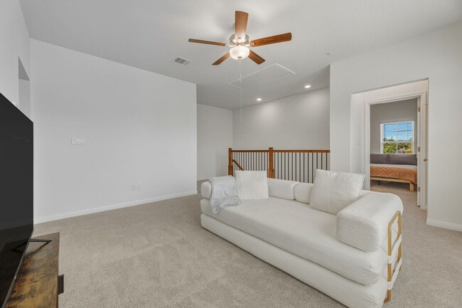 Photo - 2017 Ridge Runner Dr Unidad SI ID1492674P