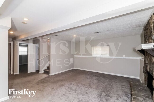 Photo - 1949 N Landing Way