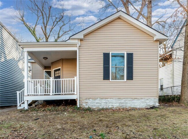 Photo - 4612 Ward St