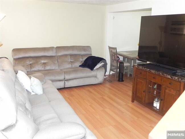 Photo - 453 Liberty St Unit 11