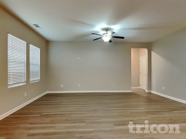 Photo - 2137 Hudson Dr