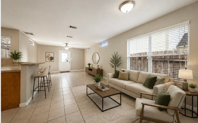 Photo - 614 Foster St