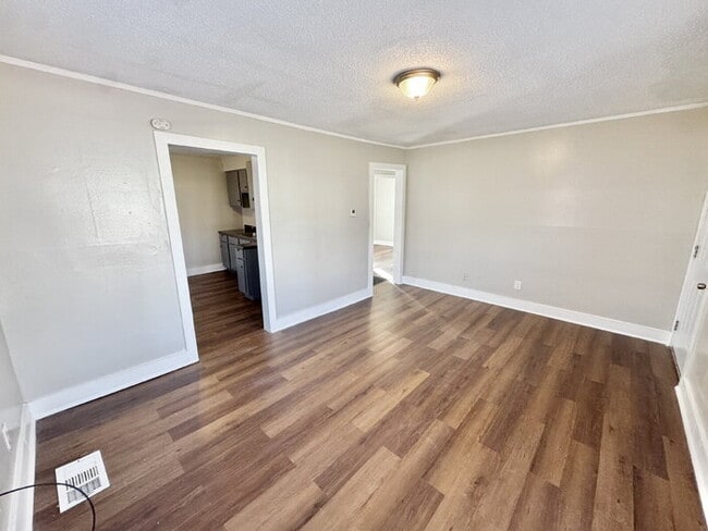 Photo - 2071 Hubert Ave