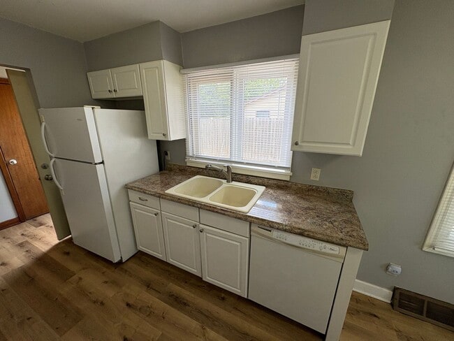 Photo - Bright & Spacious 3-Bedroom Home with Large Backyard