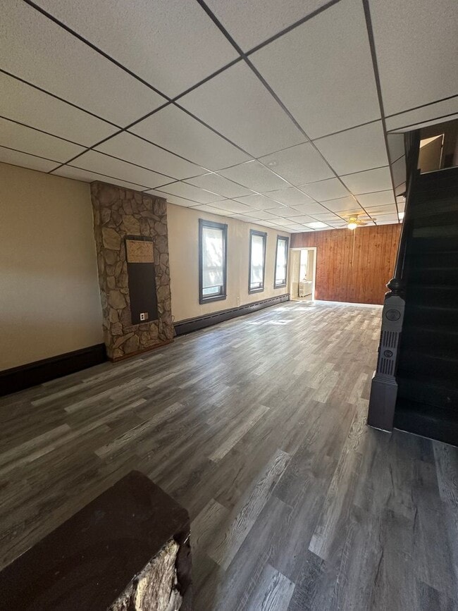 Photo - Large 3 bed, 2 full bath