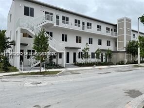Building Photo - 6453 NW 102nd Path Unit 301