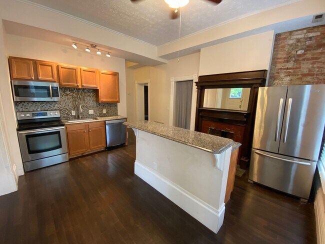 Photo - 877 Dennison Ave Unit B