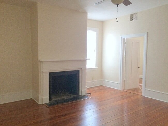 Photo - 35 Vanderhorst St Unit 1