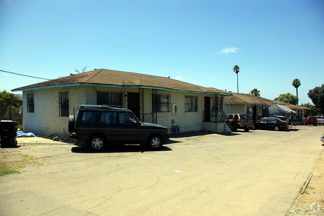 Photo - Paseo La Paz