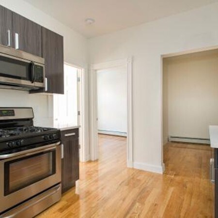 Building Photo - 155 Salem St Unit 7 Rental