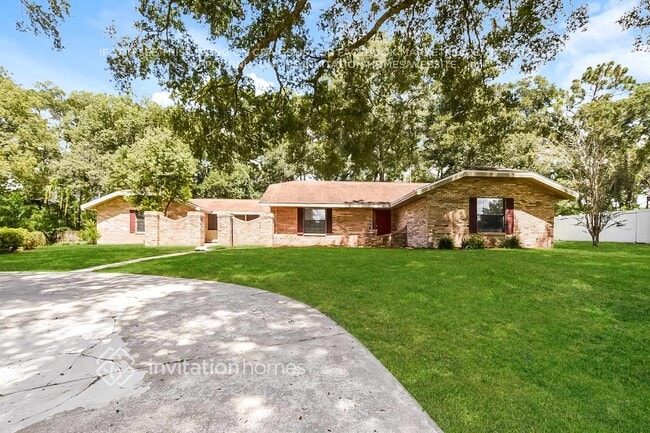 Building Photo - 801 Westchester Dr Rental