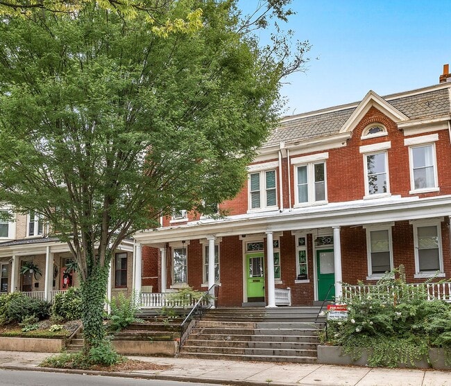 Photo - FAN DISTRICT HOME WITH 3 BEDROOMS AND 3 FU...