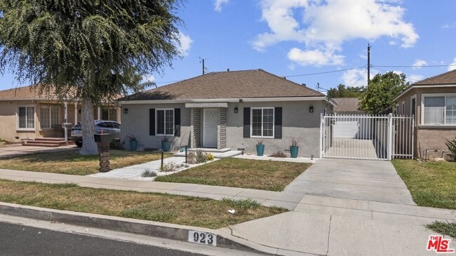Photo - 923 W Orange Grove Ave Casa