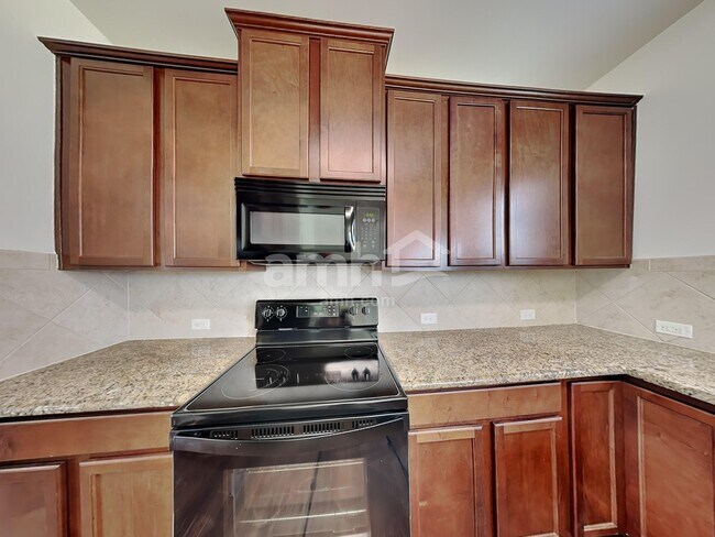 Photo - 2222 Kingstree Dr