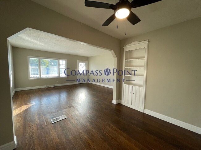 Photo - Spacious 3 bedroom and 1 bath house!
