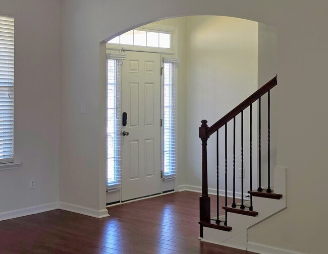 Photo - 752 Whitney Pass