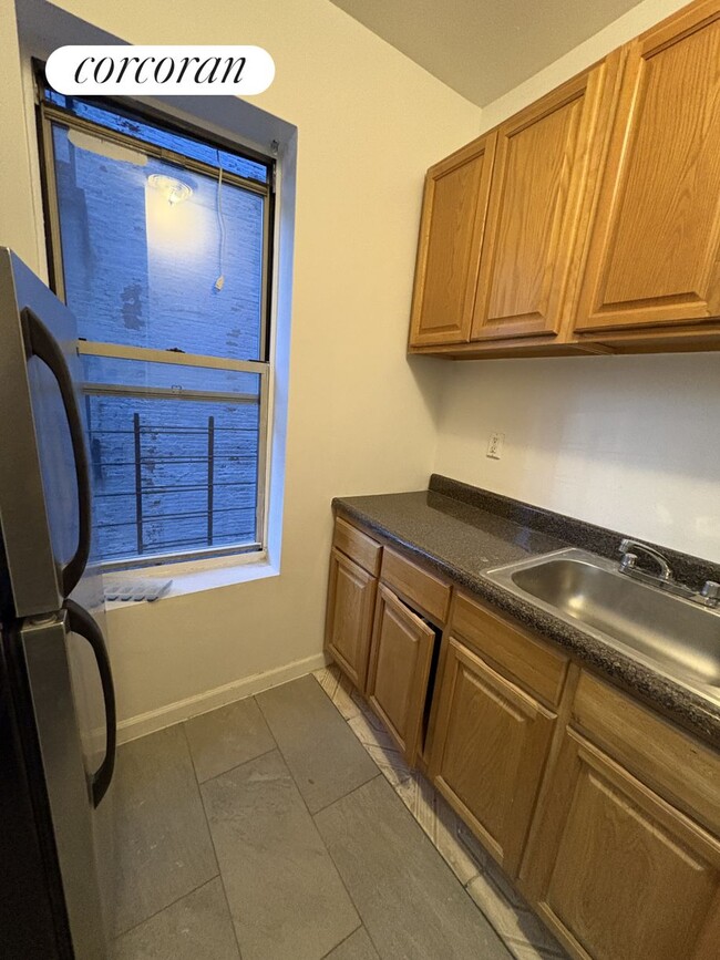 Photo - 304 W 147th St Apartamento