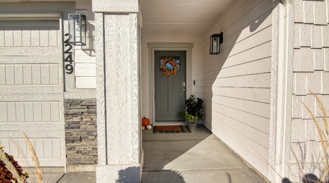 Photo - 2249 N Cold Creek Ave