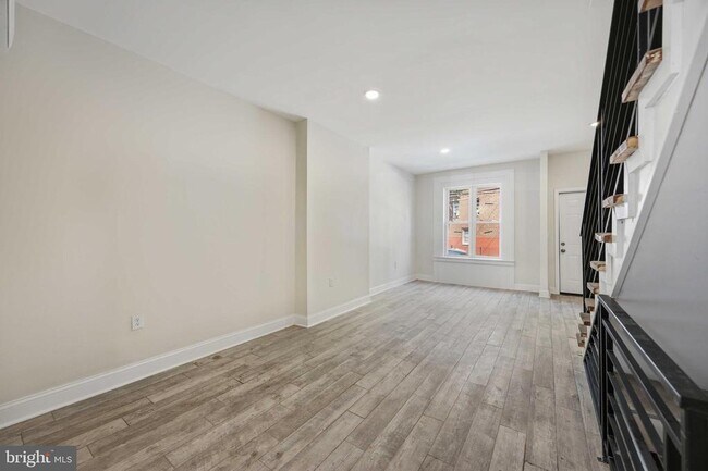 Photo - 1849 N 25th St