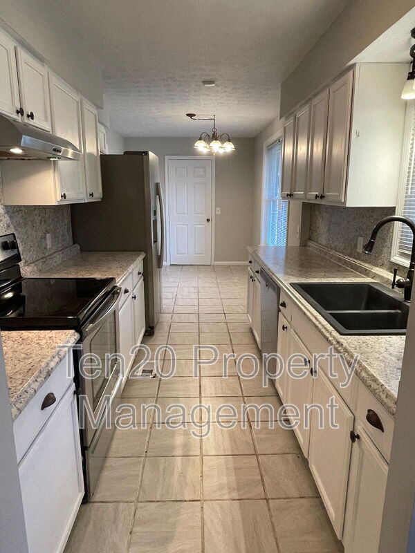 Photo - 7308 Paprika Ln