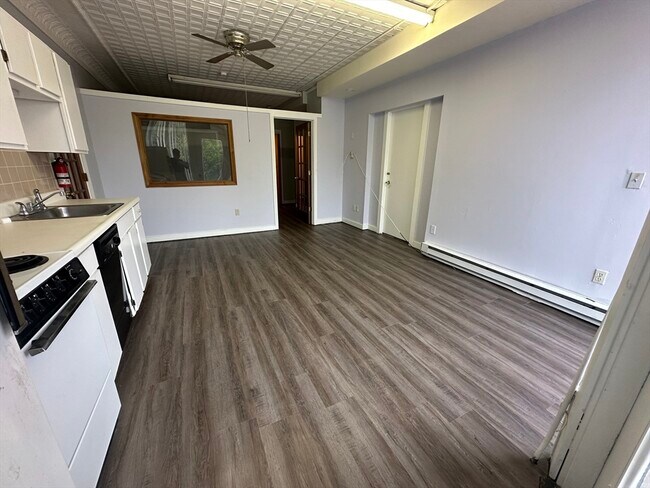 Photo - 7 N Main St Unit 7