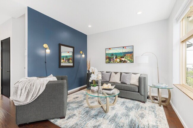 Photo - Spacious Judkins Park Townhouse- Parking-Lightrail
