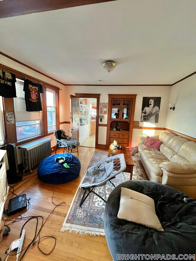 Photo - 8 Mapleton St