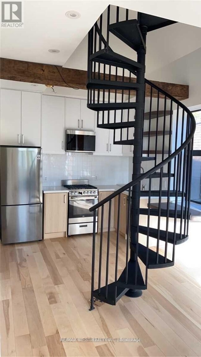 Photo - 299 Pacific Ave