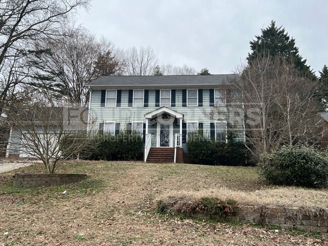 Building Photo - Charming 4-bedroom 2.5 bath home