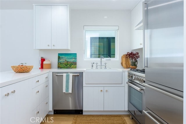 Photo - 710 Heliotrope Ave