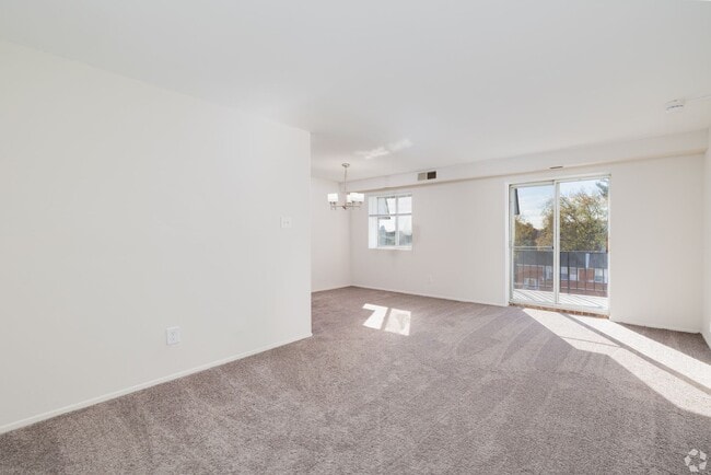 Photo - Lindenwood Apartments