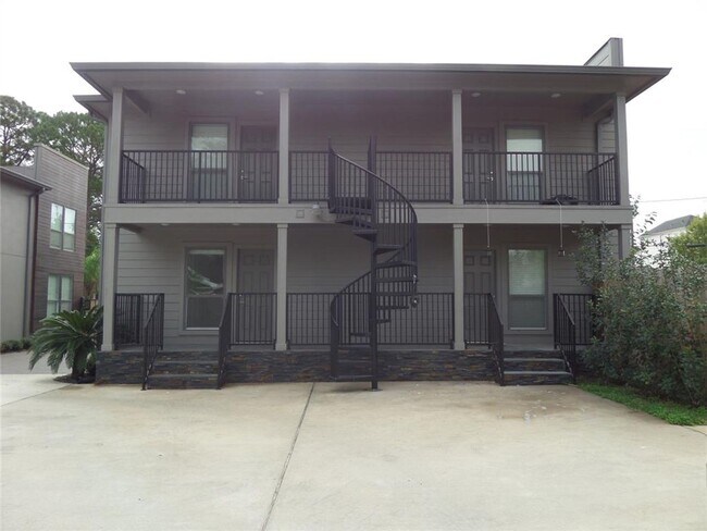 Apartment with sleek finishes in Montrose ... - Apartment with sleek finishes in Montrose ...