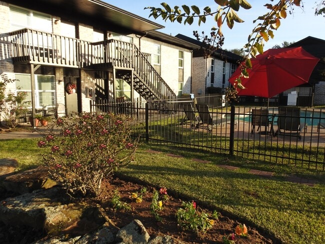 Peaceful Tomball Tranquility - Tomball Ranch