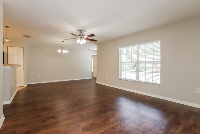 Photo - 10326 Summerview Cir