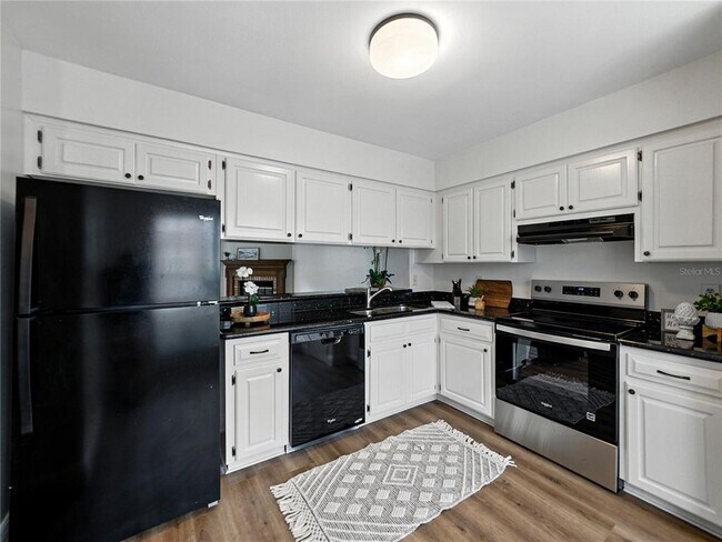 Photo - 1816 Mill Run Cir