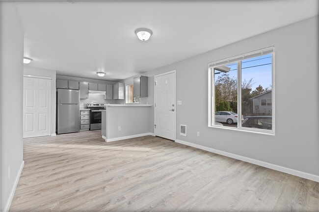 Photo - Garden Apartments