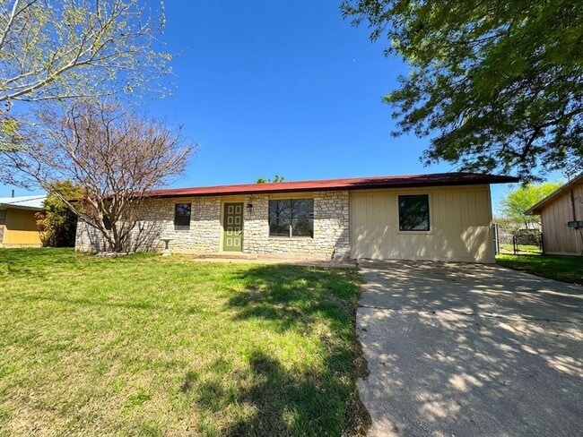 Photo - **APPLICATION RECEIVED**  3-Bedroom Home in Downtown Burnet with Large Fenced Yard!