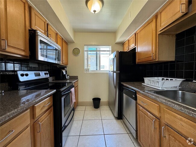 Building Photo - 8509 Crespi Blvd Unit 10 Rental