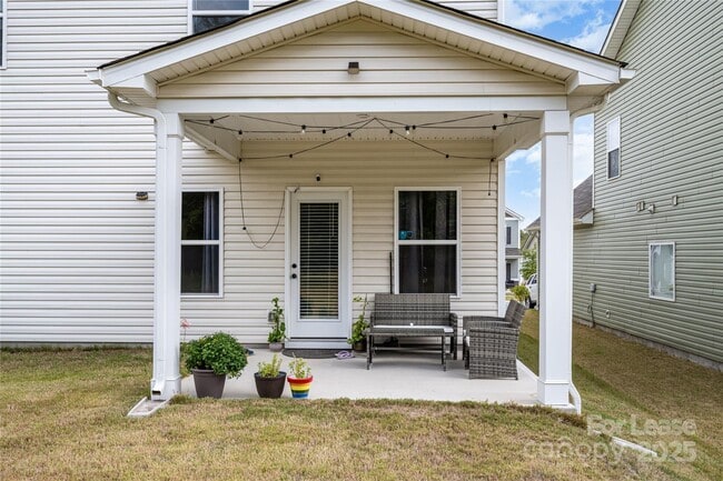 Photo - 9046 Evercrisp Ln