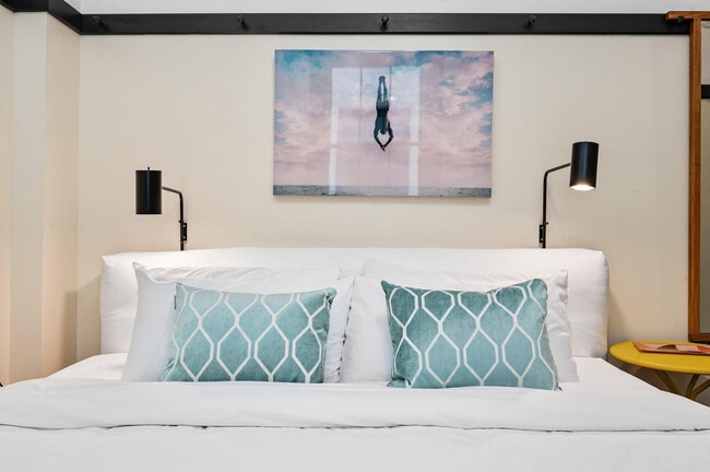Photo - 120 S Whitfield St Apartment Unit ID380555P