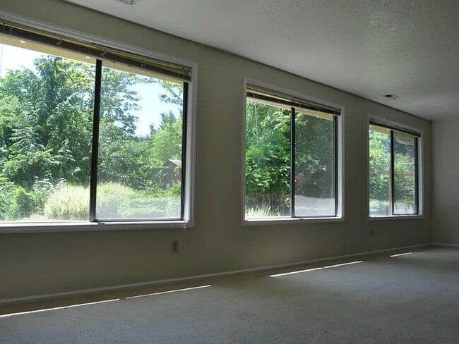 Photo - One level single family house, great location, ease access to all daily essentials