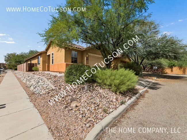 1628 W Gentle Brook Trail