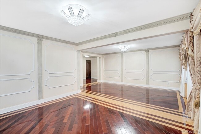 Photo - 94-10-94-64 64th Rd Unidad B2