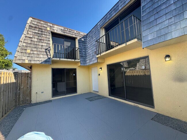 Building Photo - 172 Lake Arbor Dr