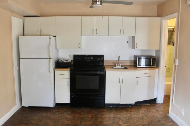 Photo - 302 N E St Unit A