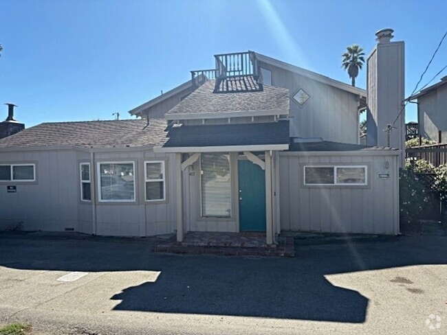 Building Photo - Aptos/Seacliff, 2bd. 2ba.+ den/office Two-...